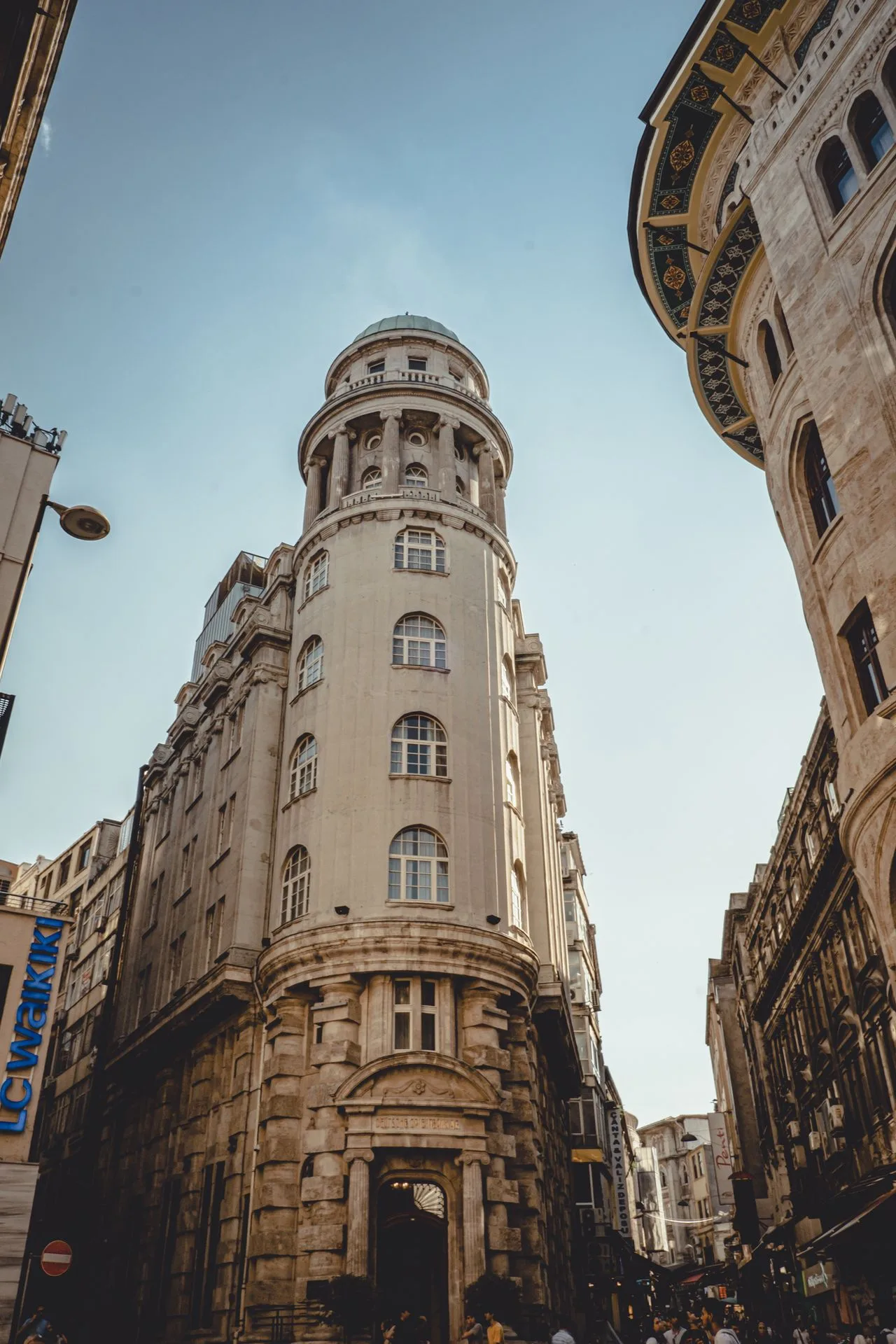 Istanbul im Herzen: Eine Historische Reise zum Orientbank Hotel und Sultanhamam